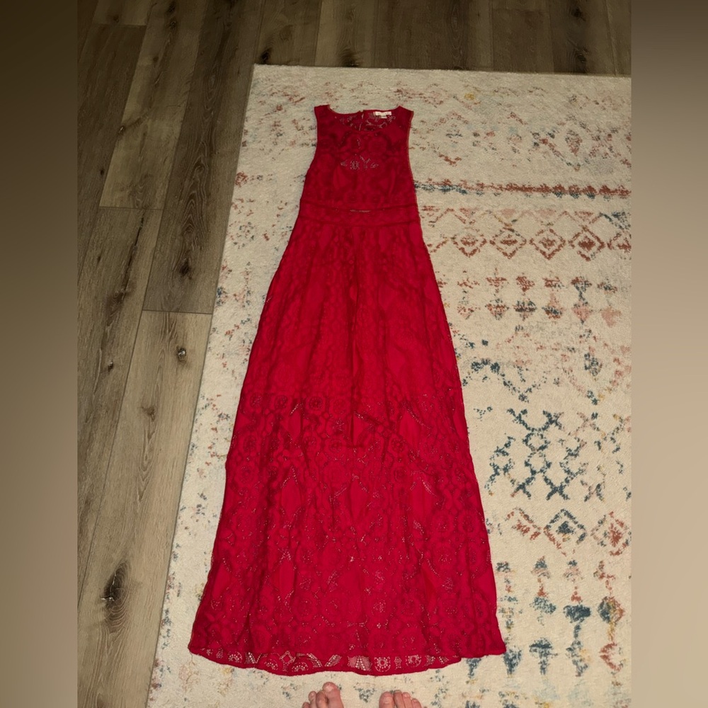 Elegant Red Lace Maxi Dress